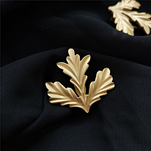 women--bestseller-brooch