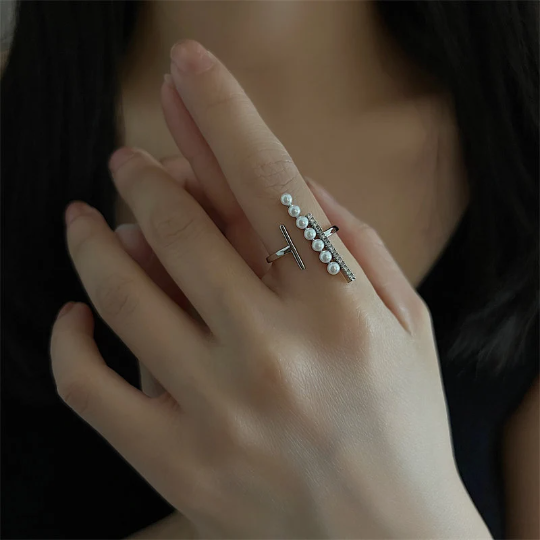 Asymmetrical Faux Pearl Ring