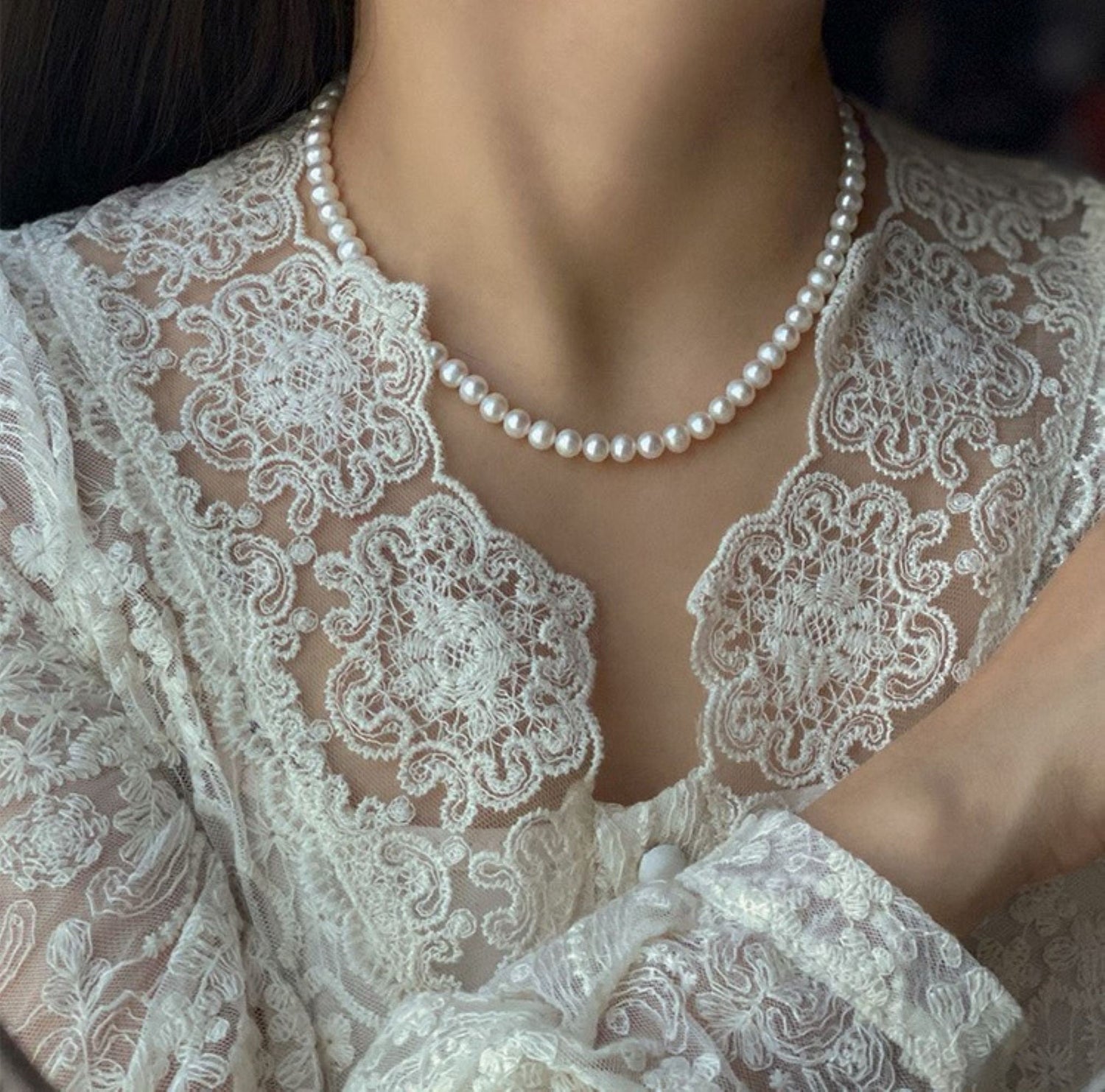 women-Necklace-butterflies-earrings