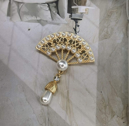 women--bestseller-brooch