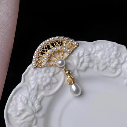 women--bestseller-brooch