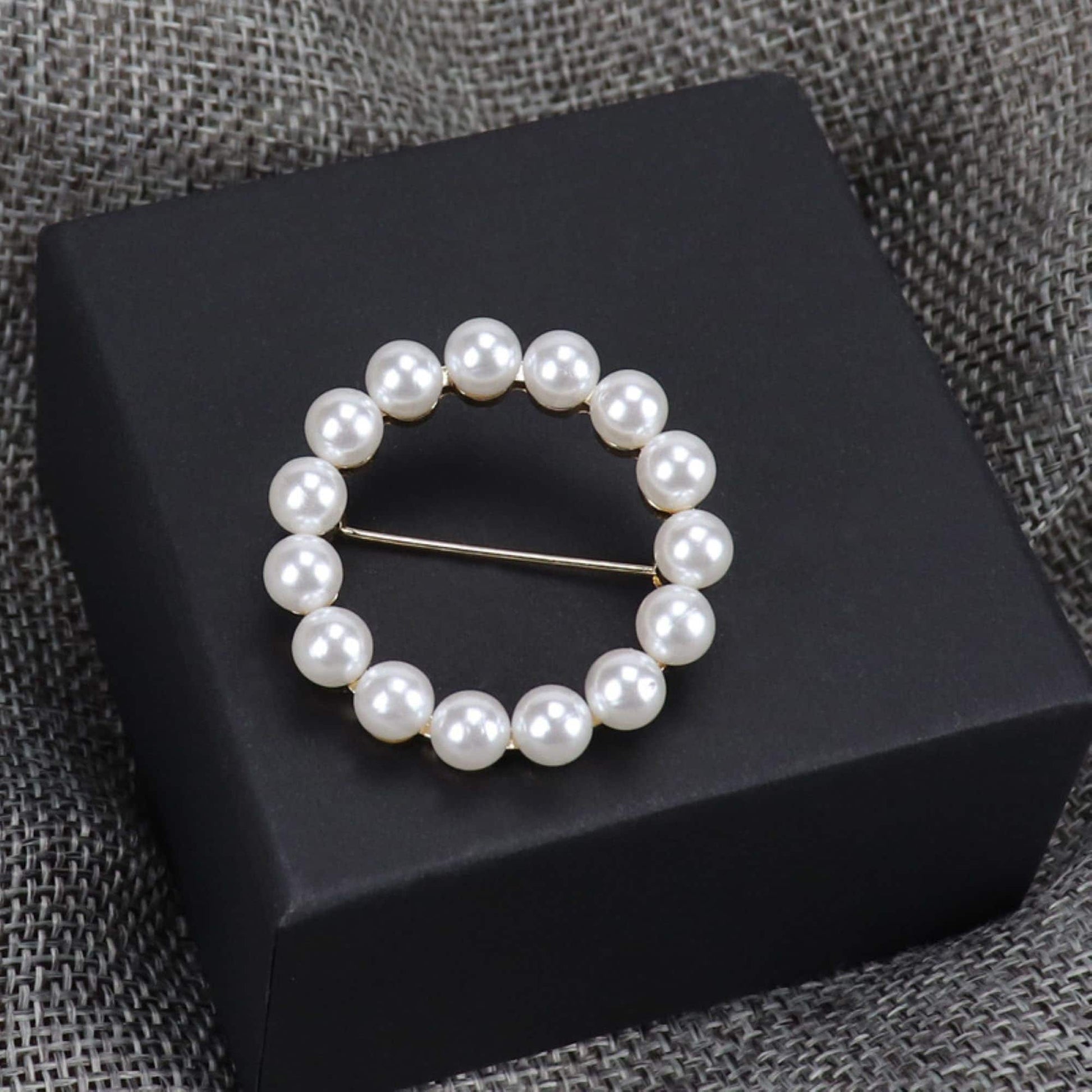 women--brooch-gift for her