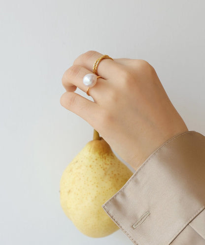 women-Ring-freshwater pearl-gold