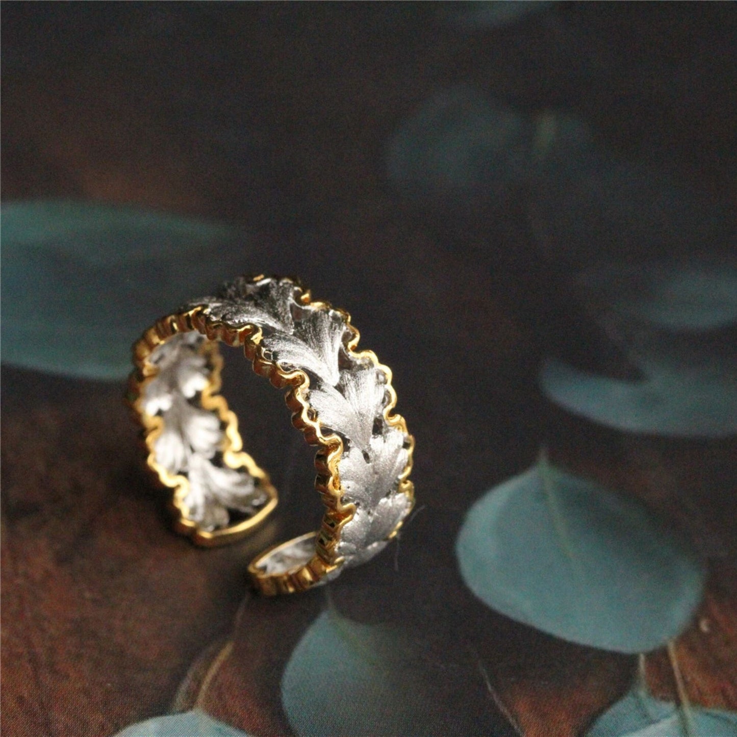 women-Ring-ring-