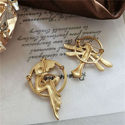 women--angels-brooch