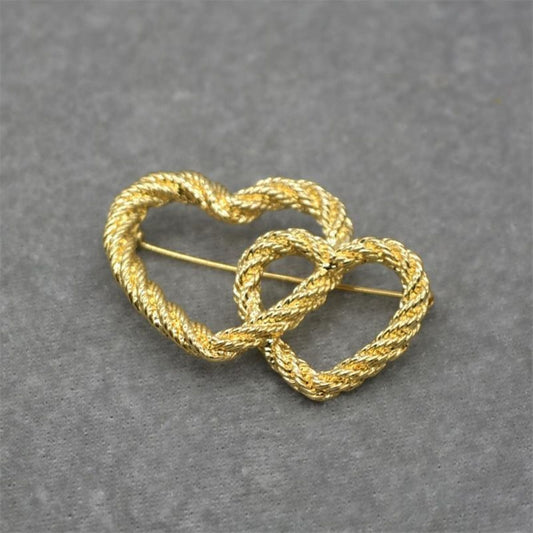 women--brooch-gold