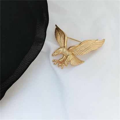 women--animals-brooch