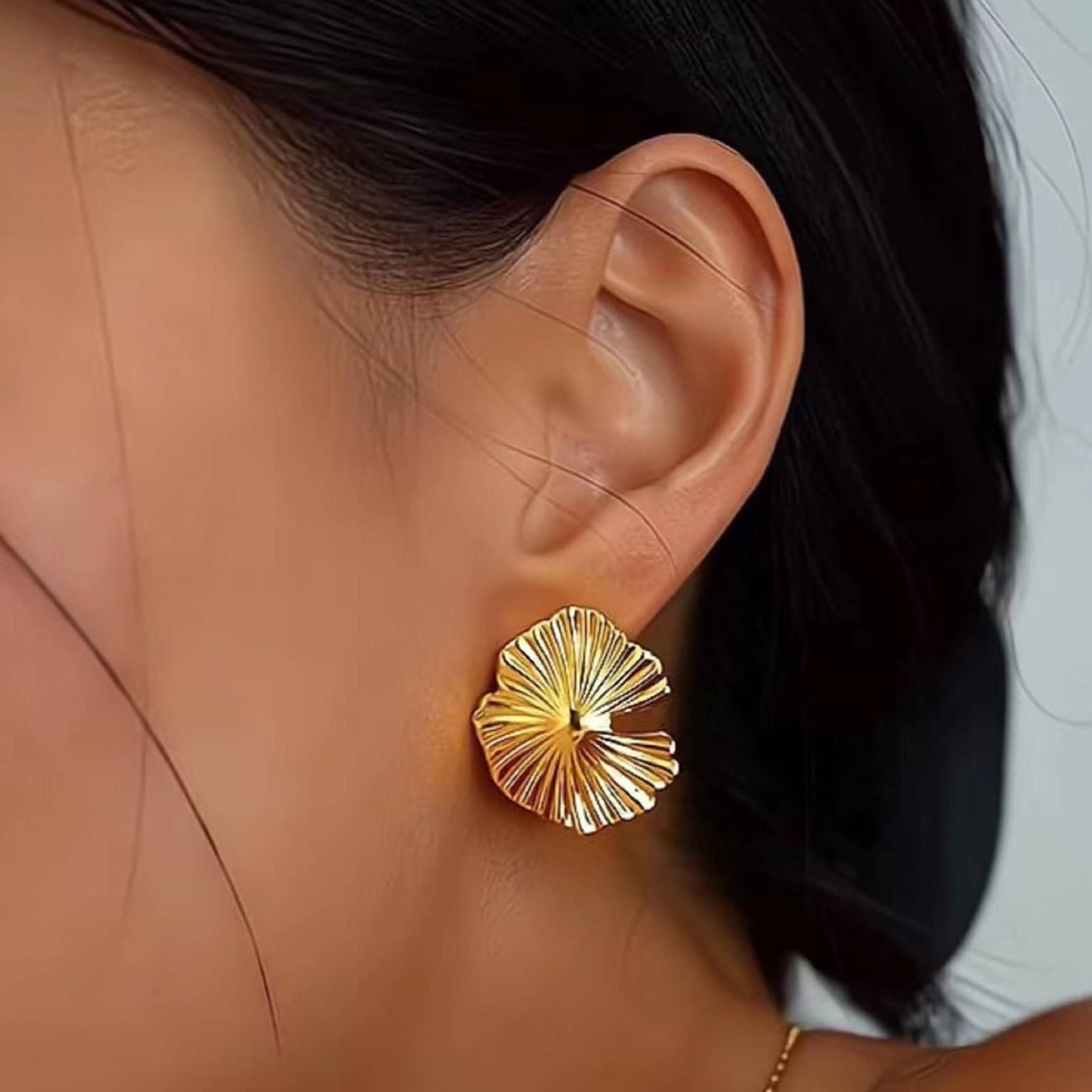 women-Earrings-earrings-gold