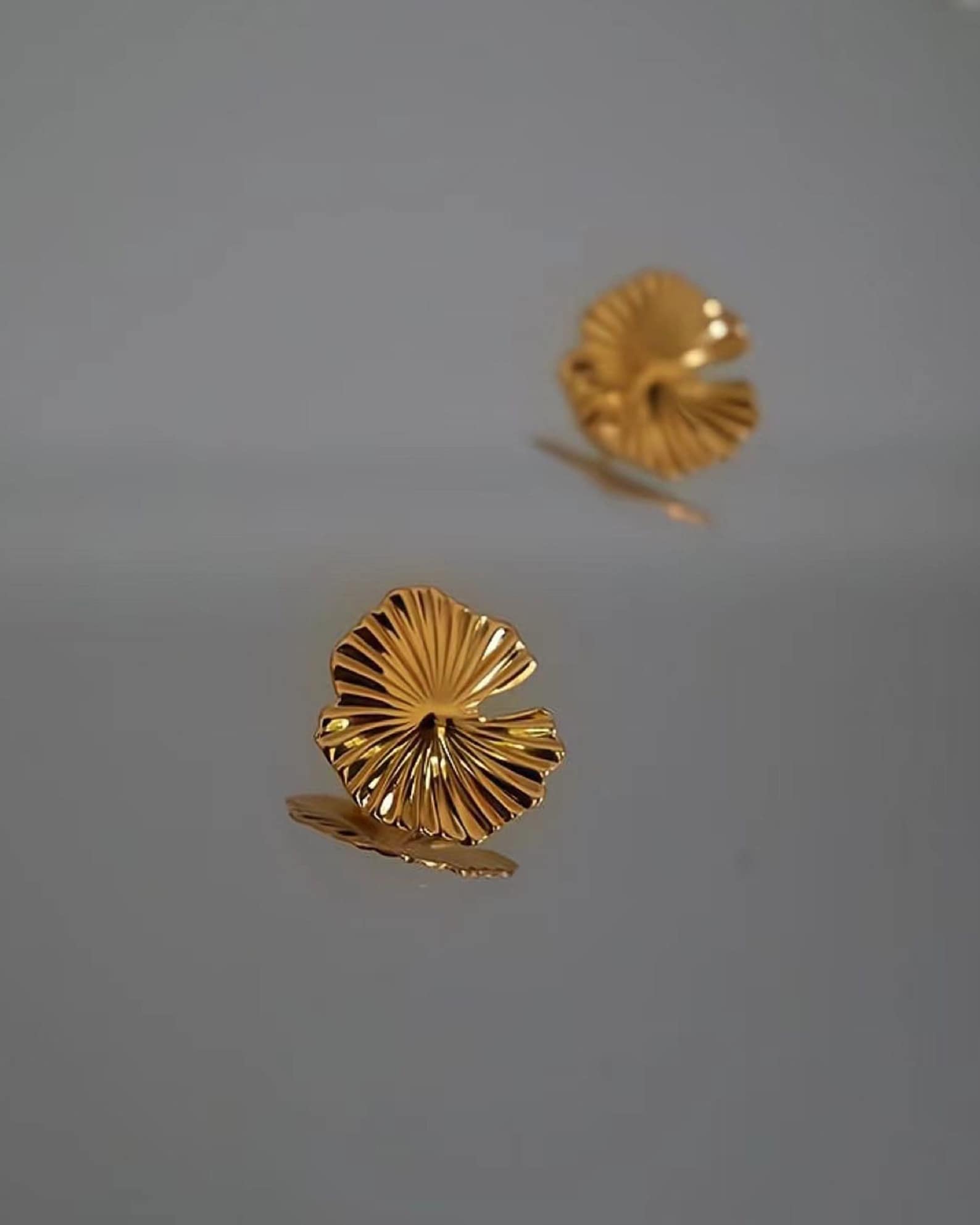 women-Earrings-earrings-gold