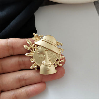 women--angels-brooch