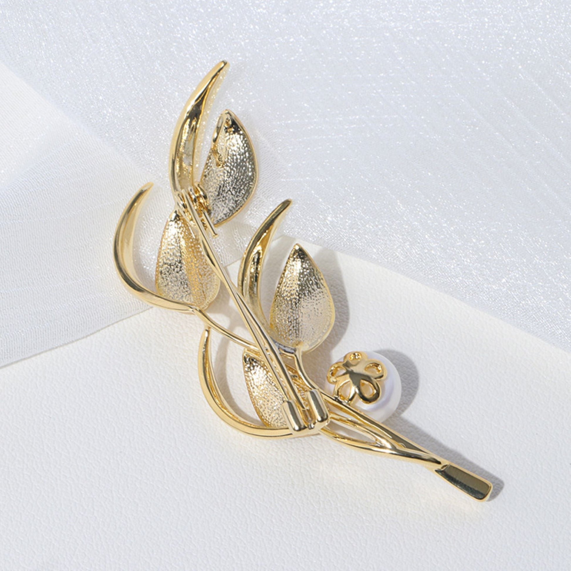 women-Brooch-brooch-freshwater pearl