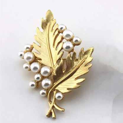 women--brooch-gift for him