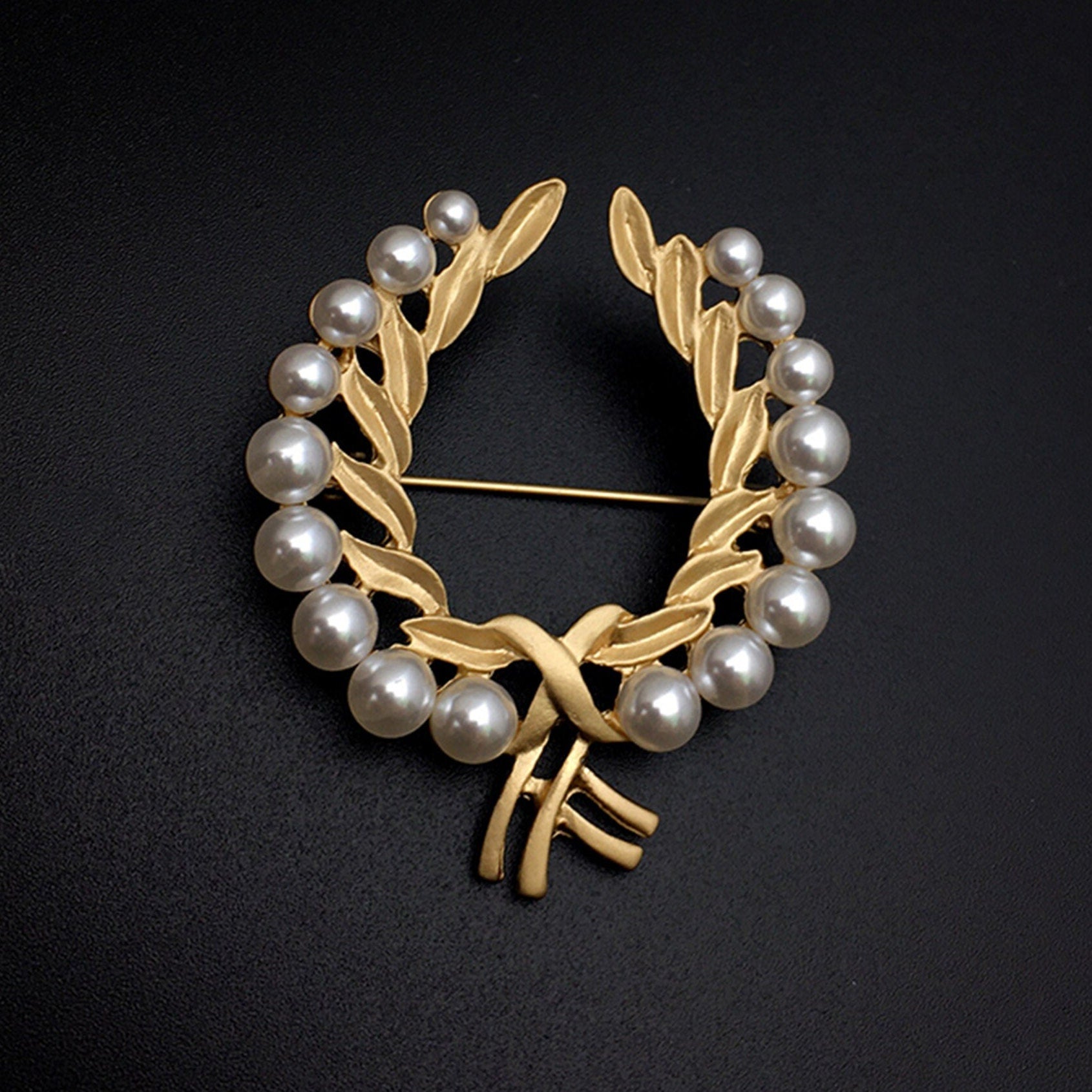 women--bestseller-brooch