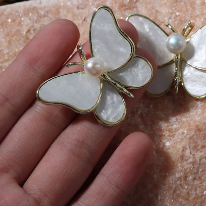 women--brooch-butterflies