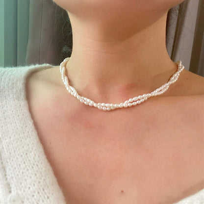 women-Necklace-freshwater pearl-necklace