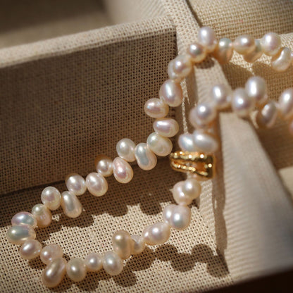 women-Necklace-freshwater pearl-necklace