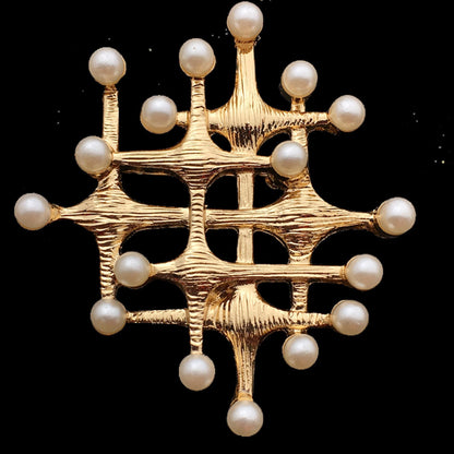 women--bestseller-brooch