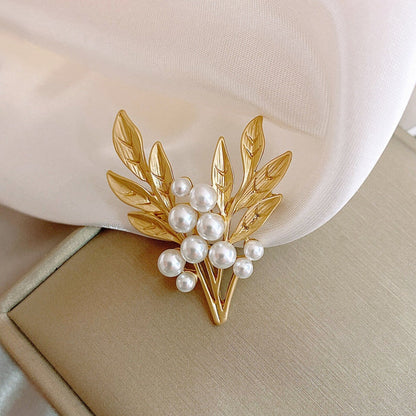 women--bestseller-brooch