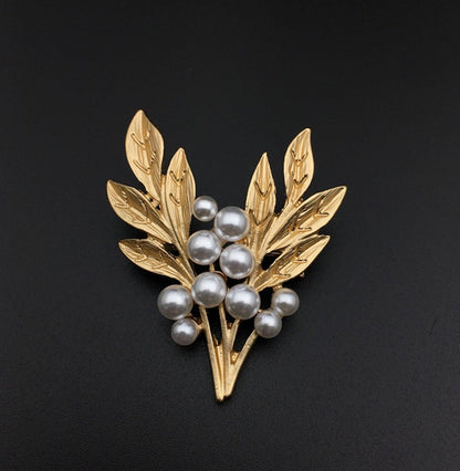 women--bestseller-brooch