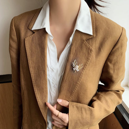 women--bestseller-brooch