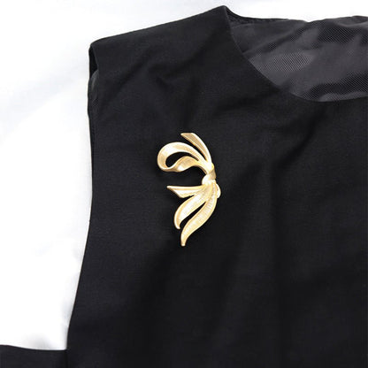 women--bow-brooch