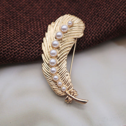 women--angels-animals