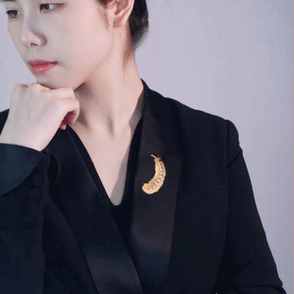 women--angels-animals