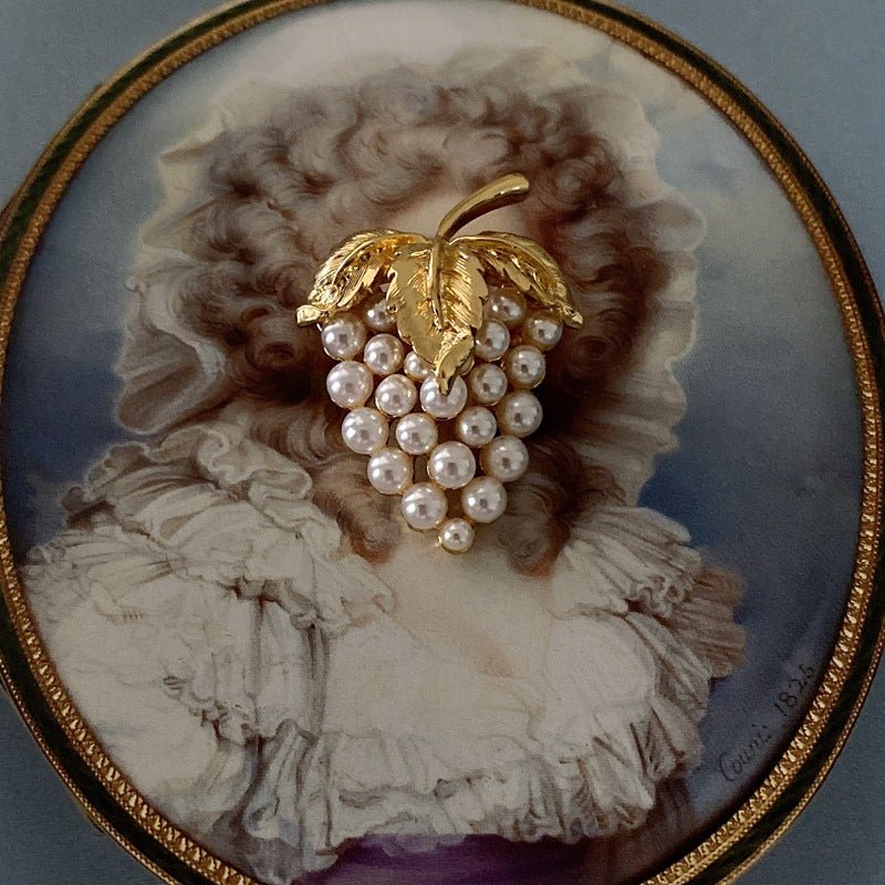 women--bestseller-brooch