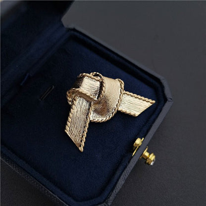 women--bow-brooch