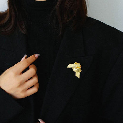 women--bow-brooch