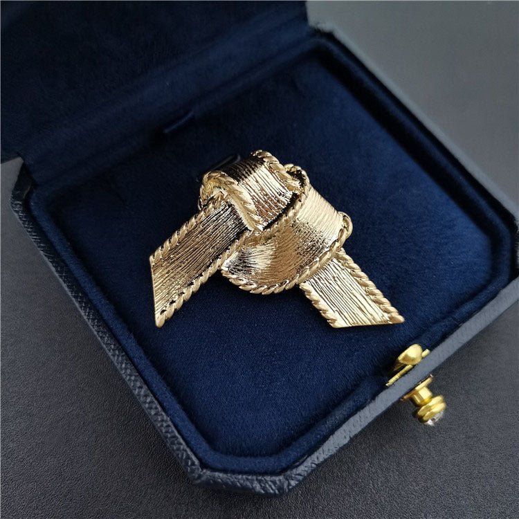 women--bow-brooch