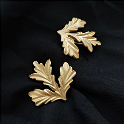 women--bestseller-brooch