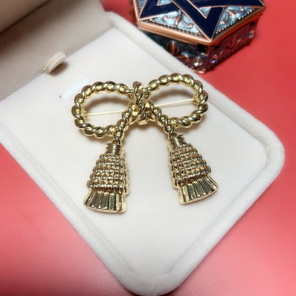 women-Brooch-bow-brooch