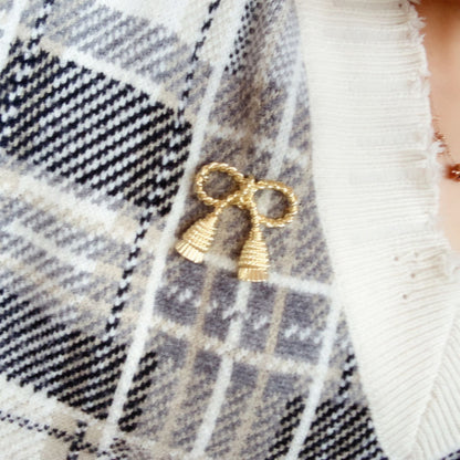 women-Brooch-bow-brooch