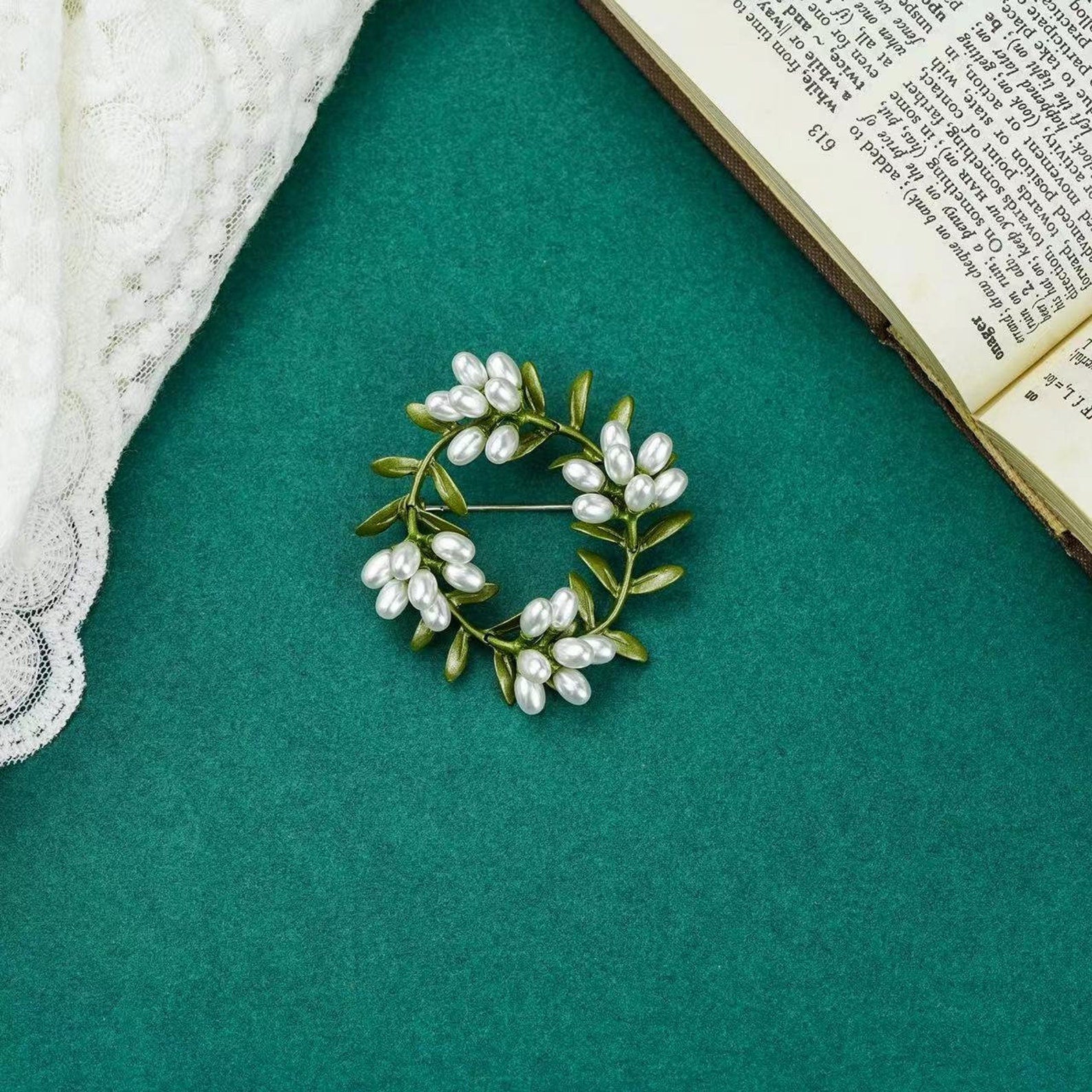 women--brooch-plants